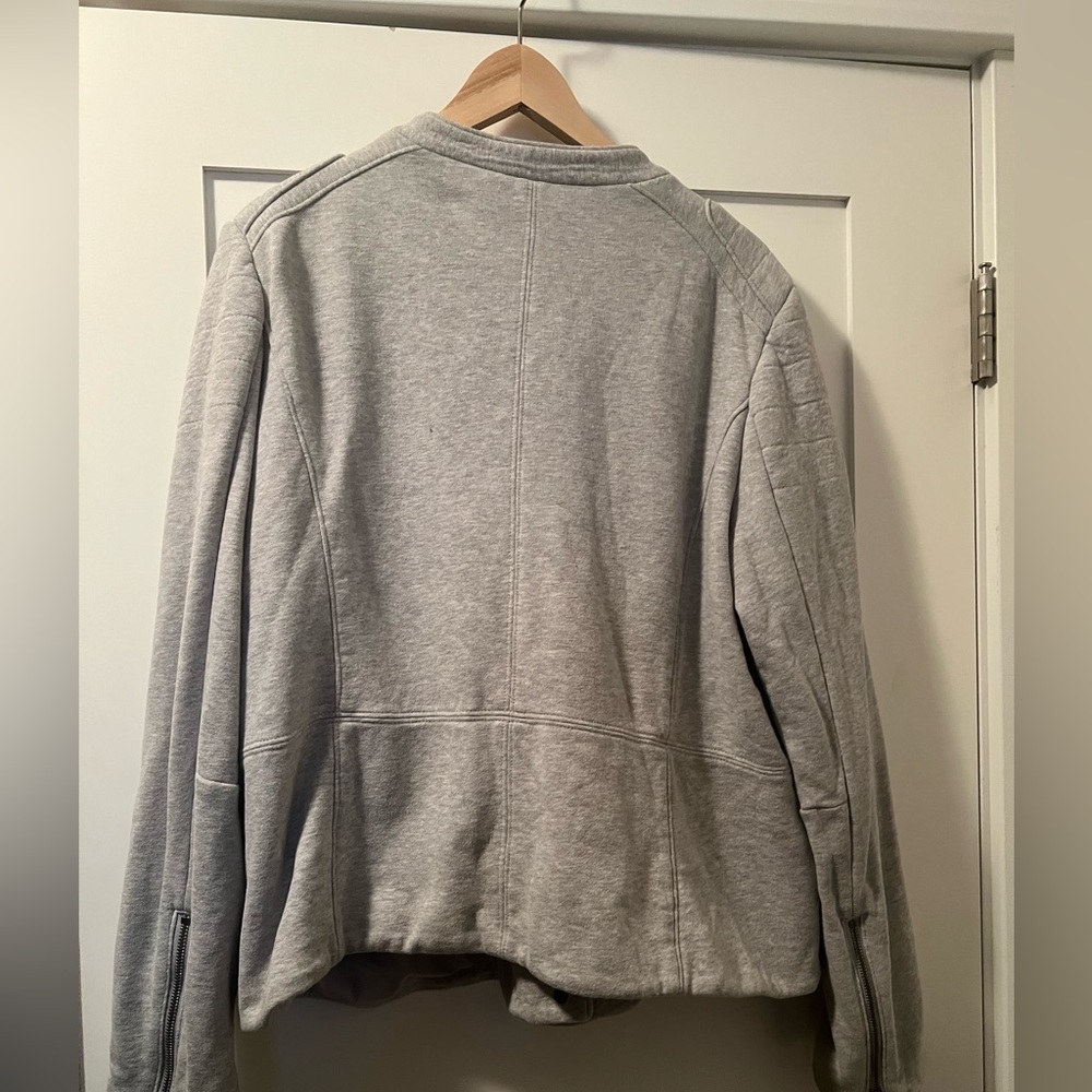 Women’s Gap Jacket - Picture 2 of 4